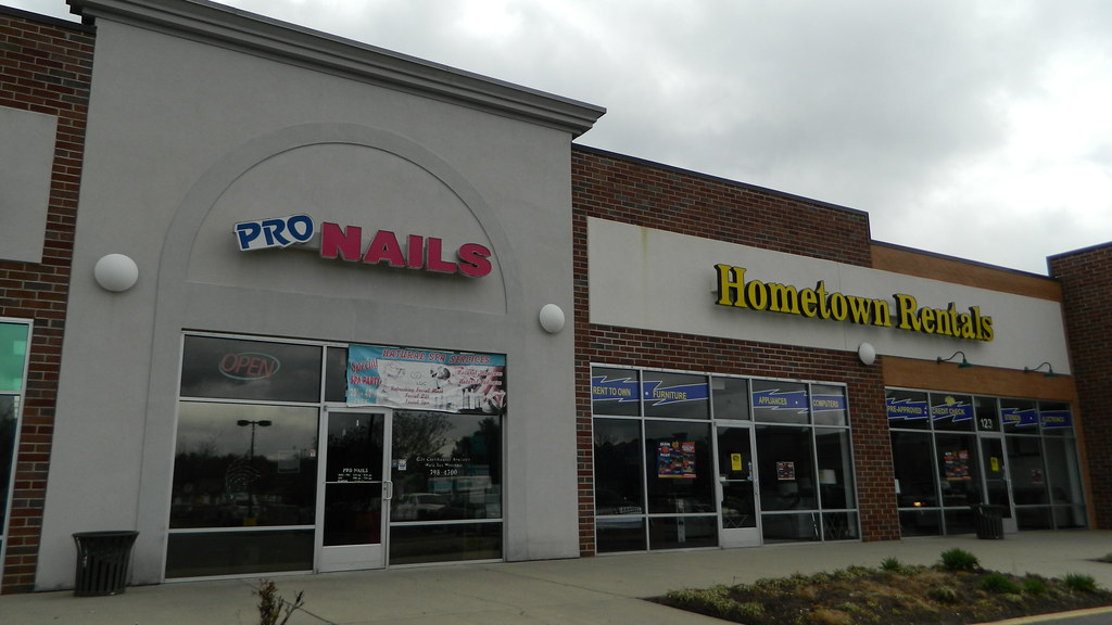 Ashland Plaza stores a photo on Flickriver