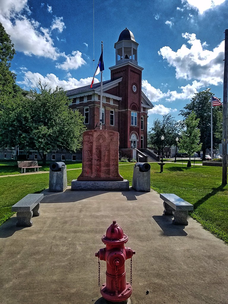 Poweshiek County Courthouse Montezuma IA (1) nrhp 81000… Flickr
