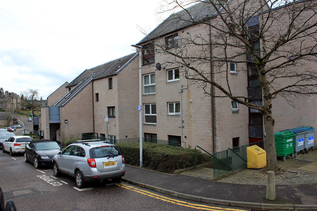 Bridgend.Perth. Commercial street. boneytongue Flickr