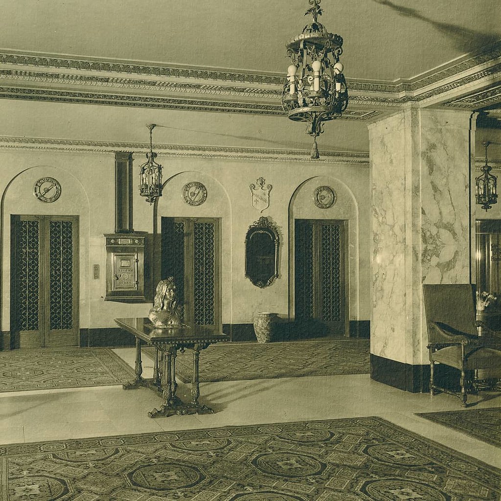 Hotel Peabody Grand Lobby Elevator's, 149 Union Ave., Memp… Flickr