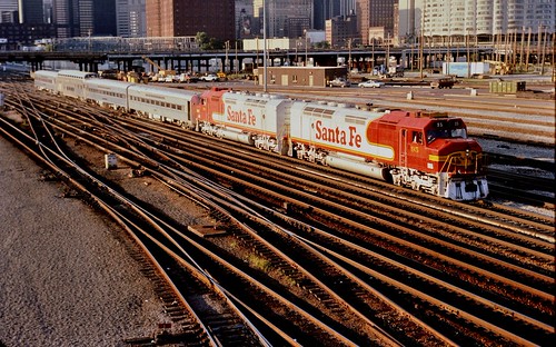 Santa Fe FP45's Chicago IL Sept 1991 Its 1991 outbound Sa… Flickr