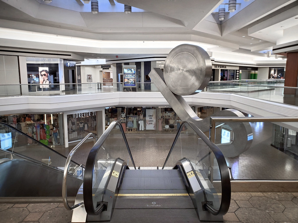 Westfarms Hours Before Coronavirus Shutdown A photograph… Flickr