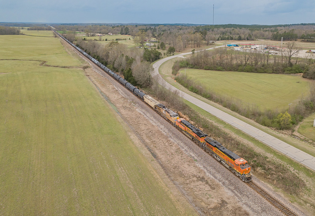 BNSF 6277 (ES44AC) Oil Train Hickory Flat, Mississippi Flickr