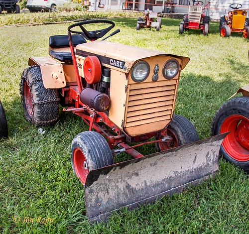 Case 155 10hp lawn tractor 2 (196768) (edit) I wasn't sur… Flickr