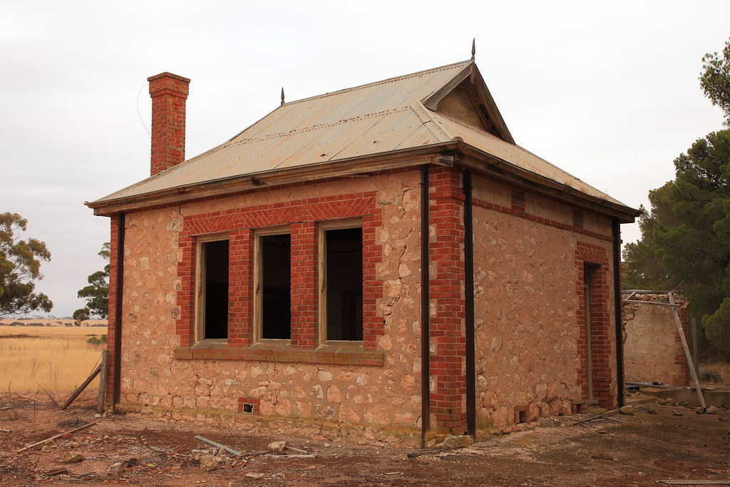 Petersville School Petersville on Yorke Peninsula. Ruins o… Flickr