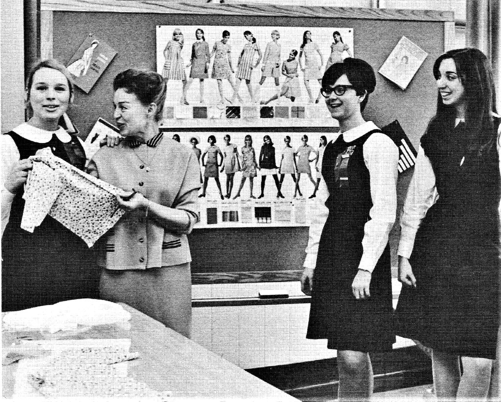 Students in Home Economics with clothing construction clas… Flickr