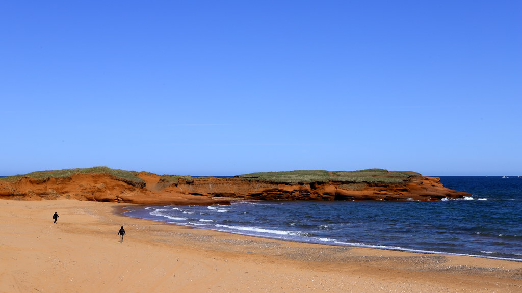 Plage à l'Anse aux Baleiniers aux Îles ! Yves Courtemanche Flickr