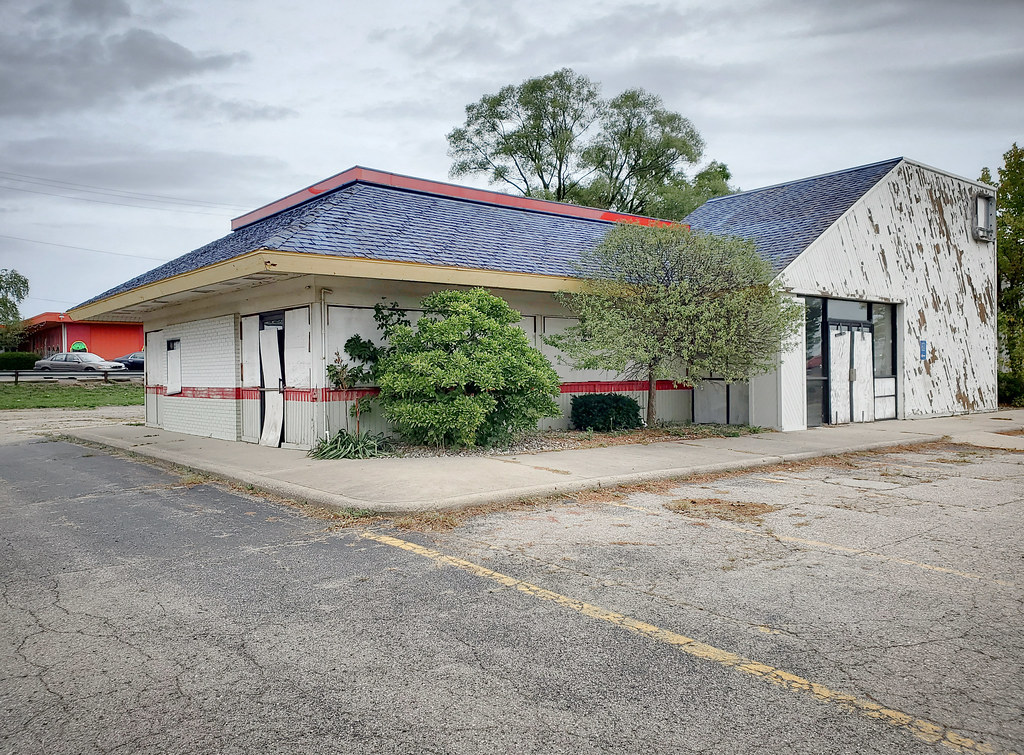 Abandoned Burger King at 1508 North Eaton St. Albion, MI… Flickr