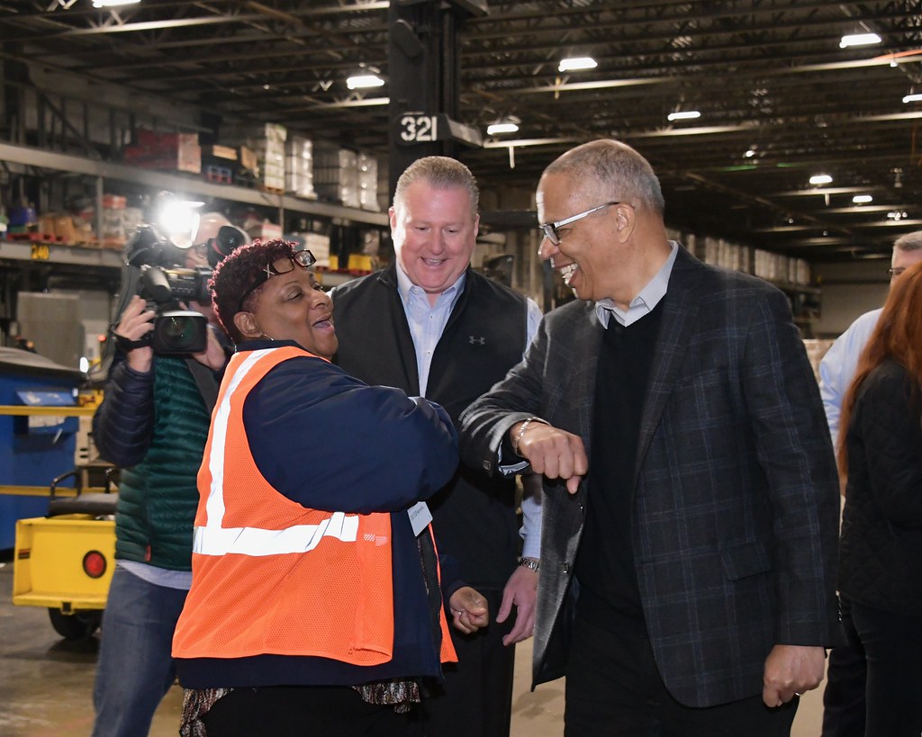 Giant Food Warehouse Lt. Governor Rutherford Visits the Gi… Flickr