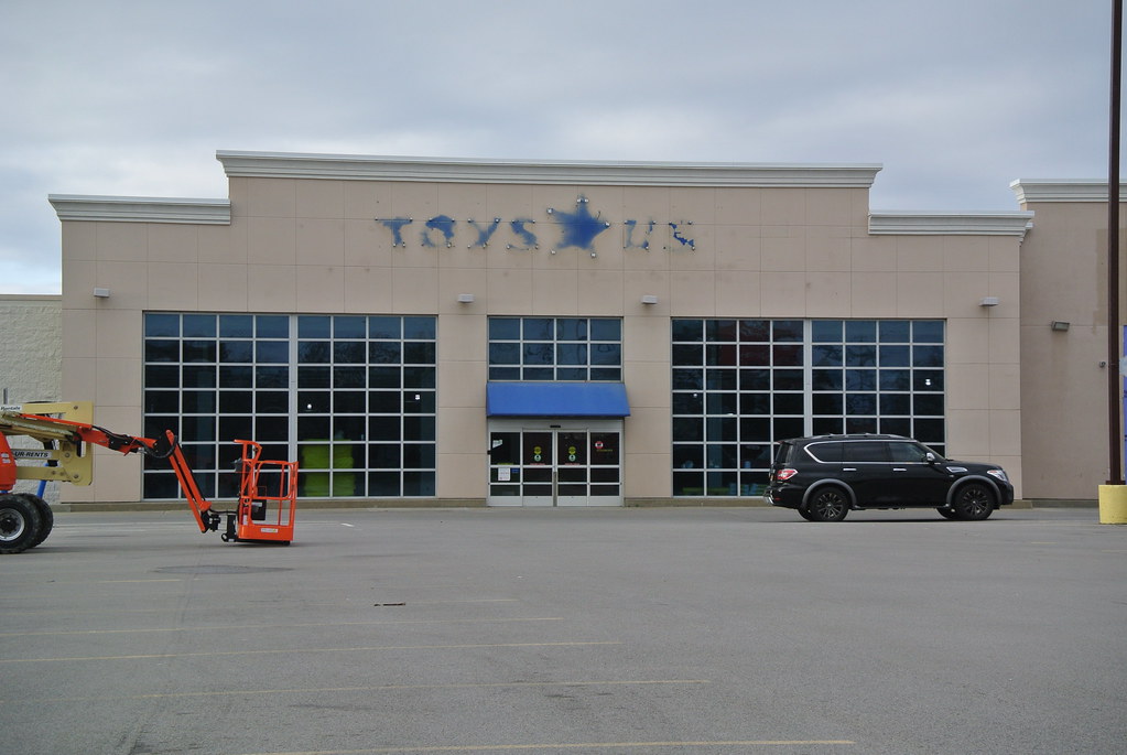 Toys R Us Buffalo NY gameking3 Flickr