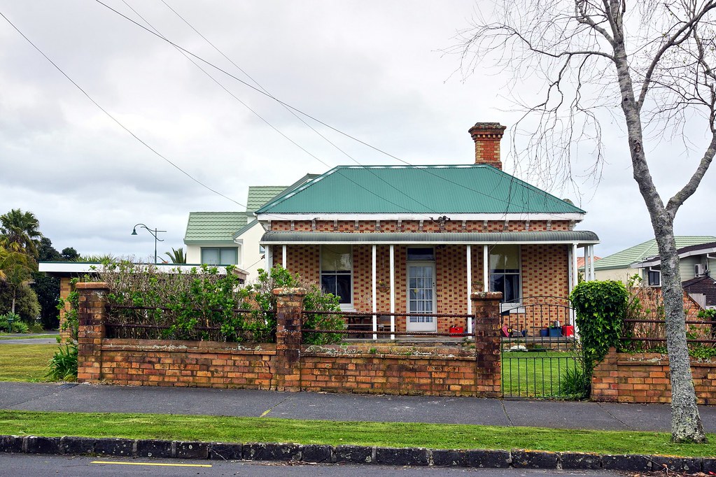 Avondale . Exler House . At Avondale , Auckland , NZ Stephen
