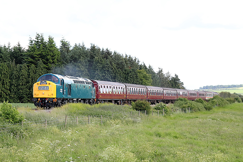 40145 on a OxfordCastleton railtour ay Lyneham on 7 June … Flickr