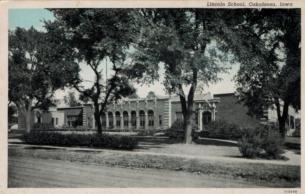 Oskaloosa, Iowa, Lincoln School photolibrarian Flickr