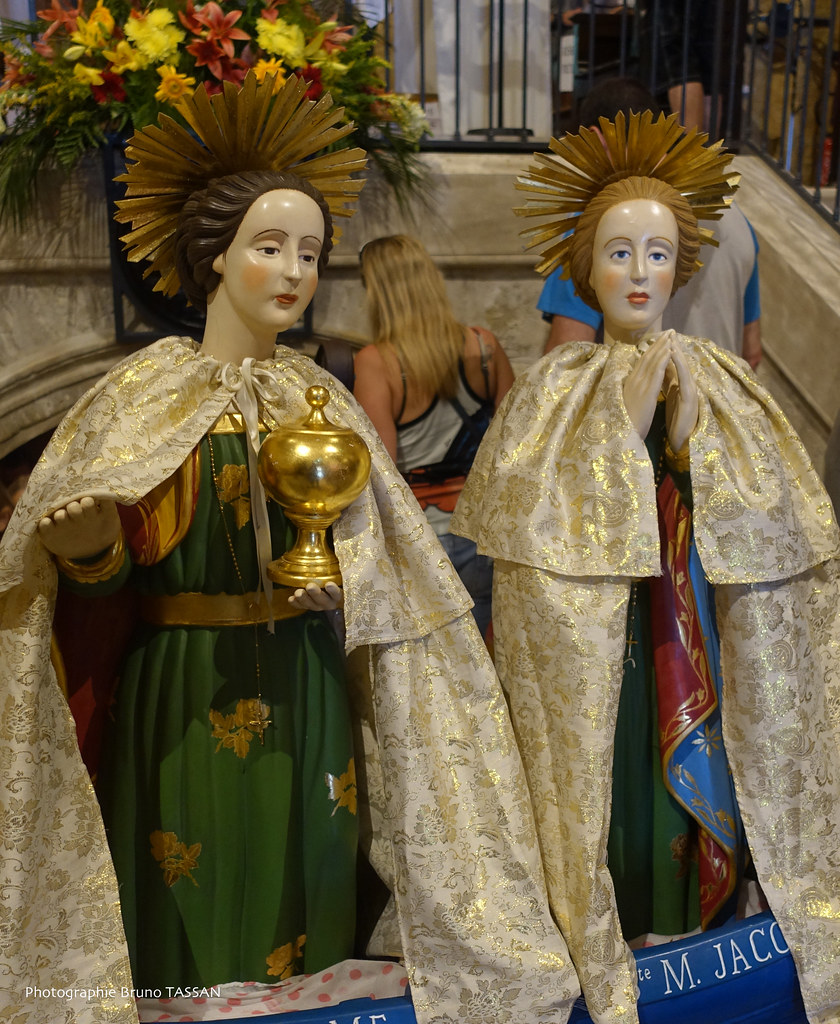 Les Saintes Maries Marie Salomé à gauche et Marie Jacobé à… Flickr