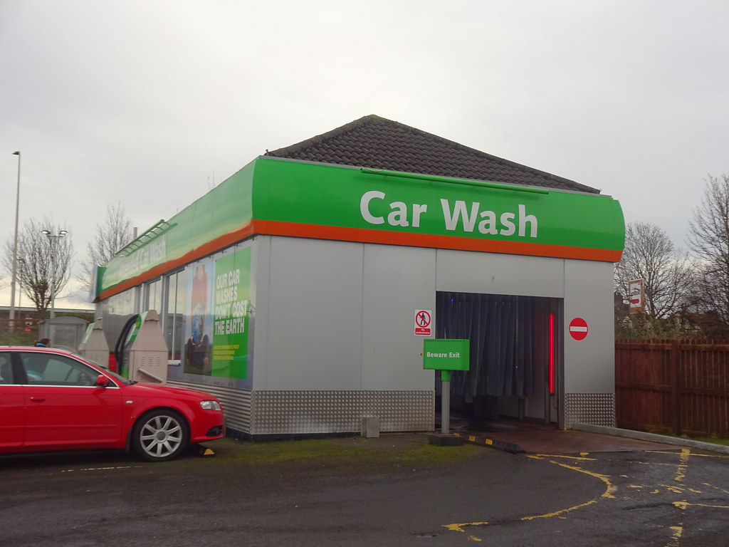 IMO Car Wash at Perth An IMO Car Wash with blue sensomix b… Flickr