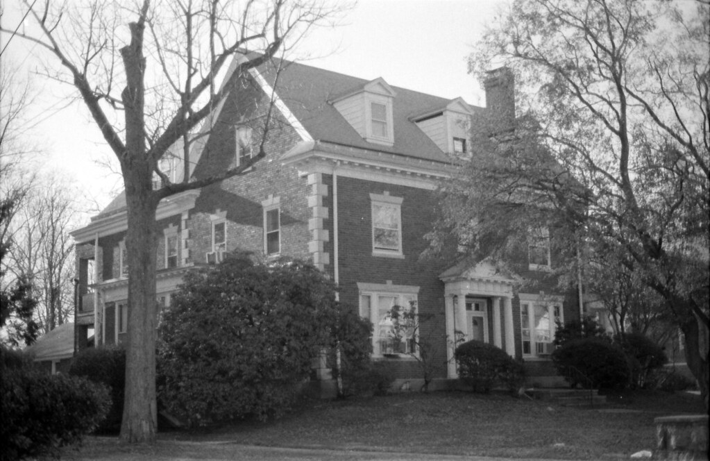 Elizabeth, NJ A large, old mansion in the Westminster Sect… Bobby M