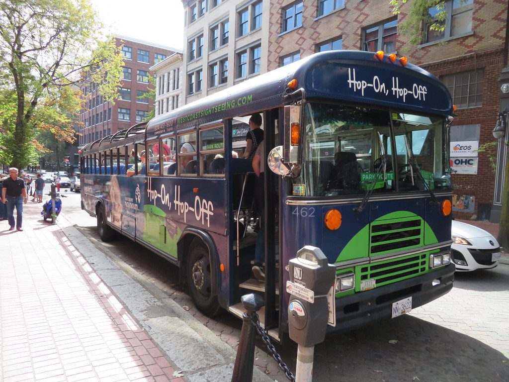 Hoponhopoff tour bus, Vancouver, British Columbia, Cana… Flickr
