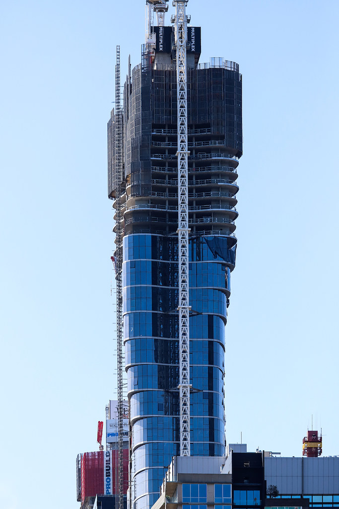 PREMIER TOWER UNDER CONSTRUCTION, MELBOURNE © 32 Blocks Flickr