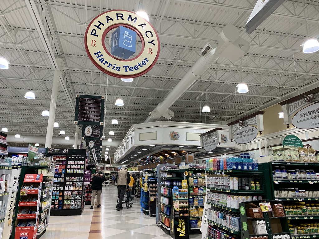 Harris Teeter interior Harris Teeter 320 (52,610 square f… Flickr