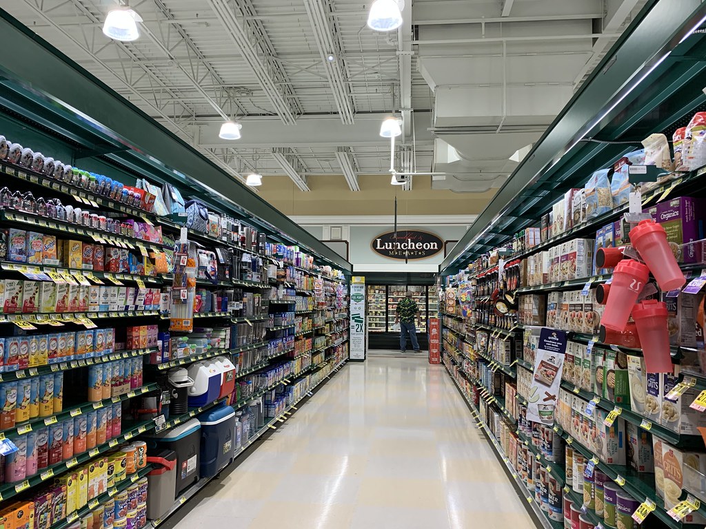 Harris Teeter interior Harris Teeter 320 (52,610 square f… Flickr