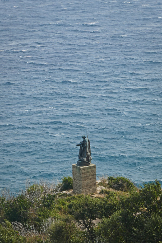 Sisco Statue de Jeanne d'Arc et sainte Catherine d'Alexa… Flickr