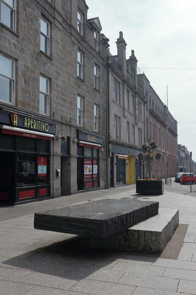 Art in the Street,Bon Accord Street,Aberdeen_apr 20_89 Flickr