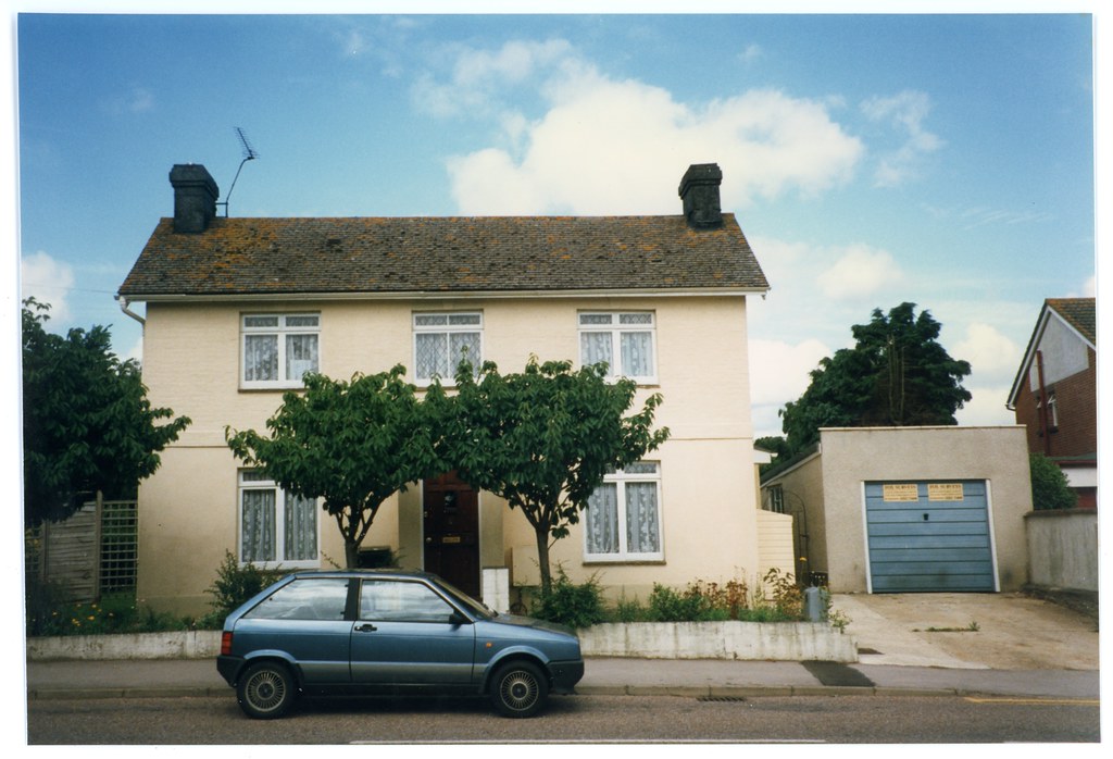 217 Broadway Lane, Throop, Bournemouth, Dorset July, 1992.… Flickr