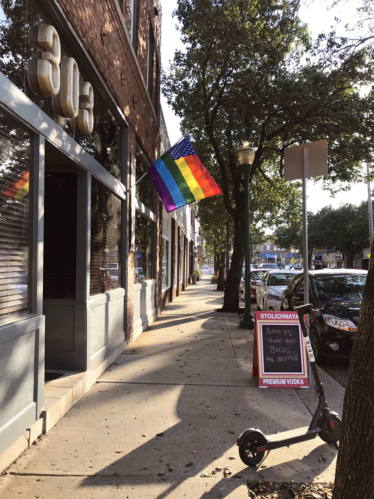Bird Scooter in front of 303 Kansas City, August 2018 Flickr