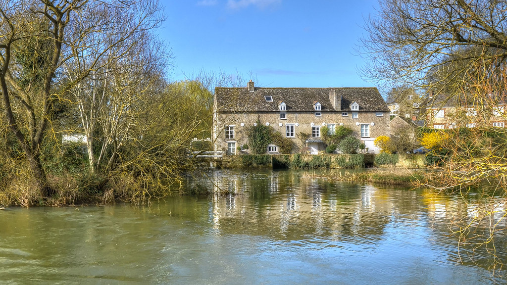 Wadenhoe Mill, Northamptonshire Wadenhoe is a delightful v… Flickr