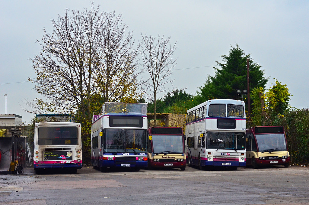 Taunton mix An interesting mix of vehicles at Hamilton Roa… Flickr