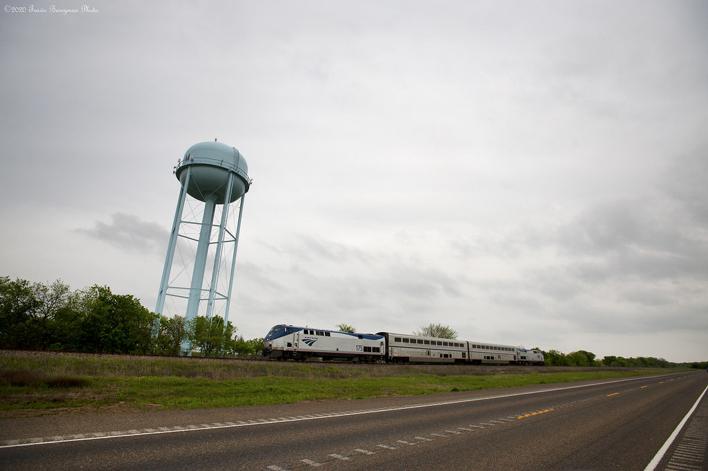 Northbound Heartland Flyer near Krum, Texas Travis Berryman Flickr