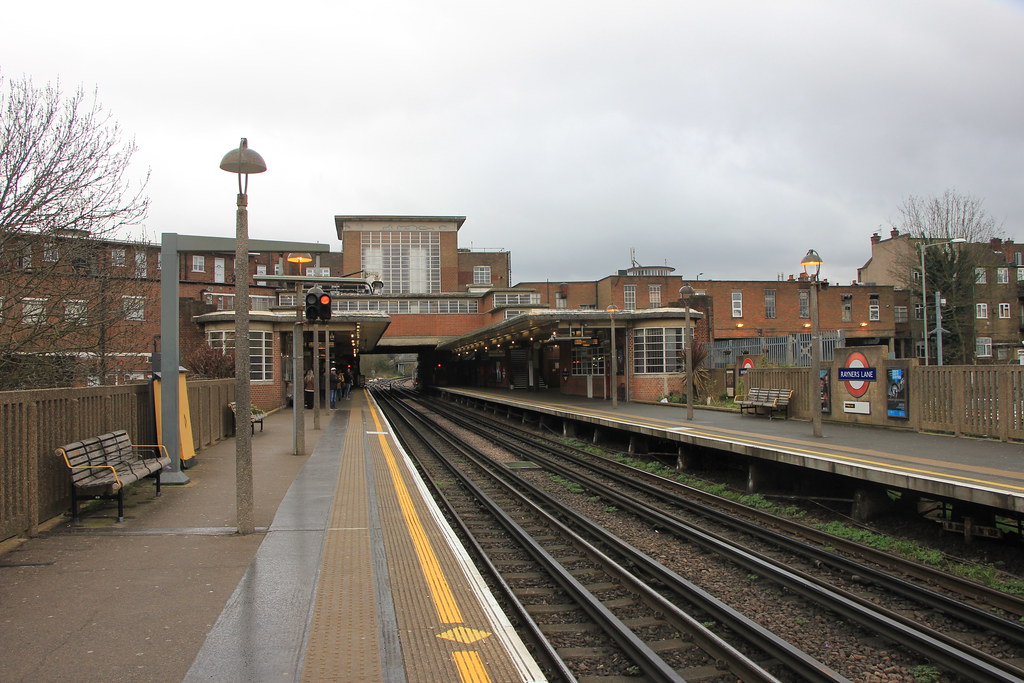Rayners Lane Station Platforms deserted on a wet day (Pre… Flickr
