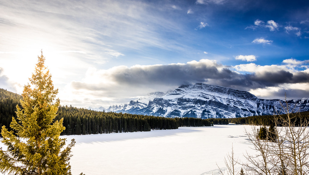 Lake Minnewanka Scenic Drive, Banff National Park, Alberta… Flickr
