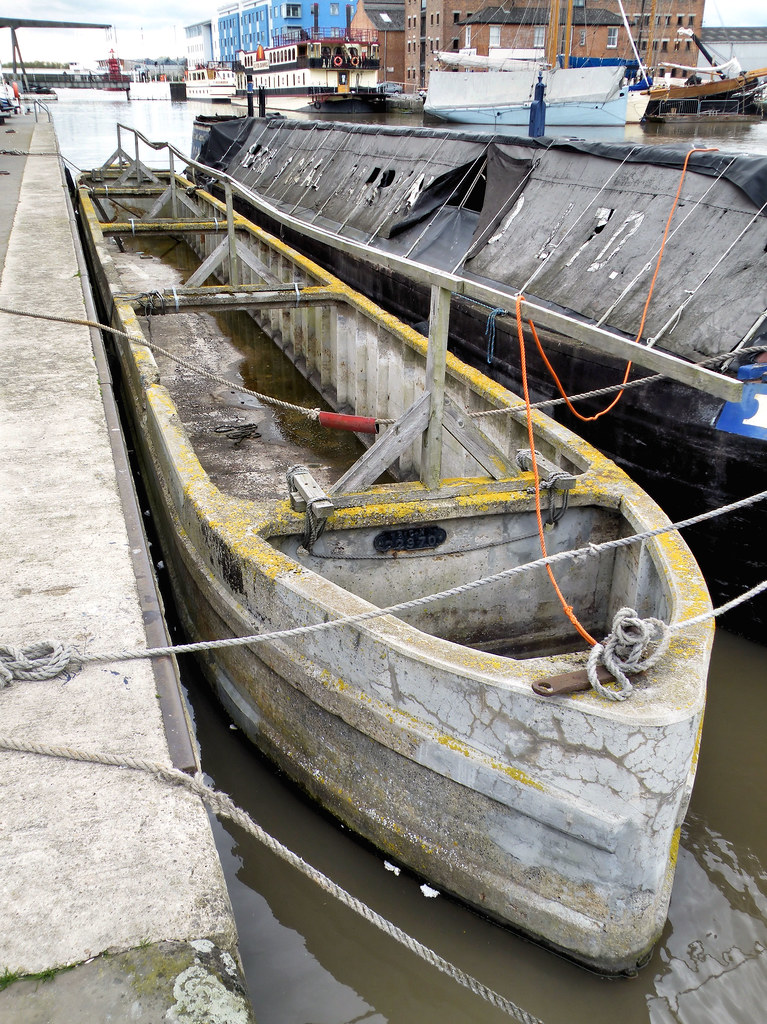 Concrete Narrowboat A concrete narrowboat at the National … Flickr