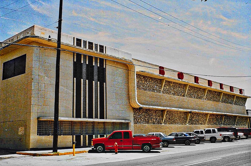Tulsa Oklahoma Borders Book Store Modern Architecture Closed a photo on Flickriver