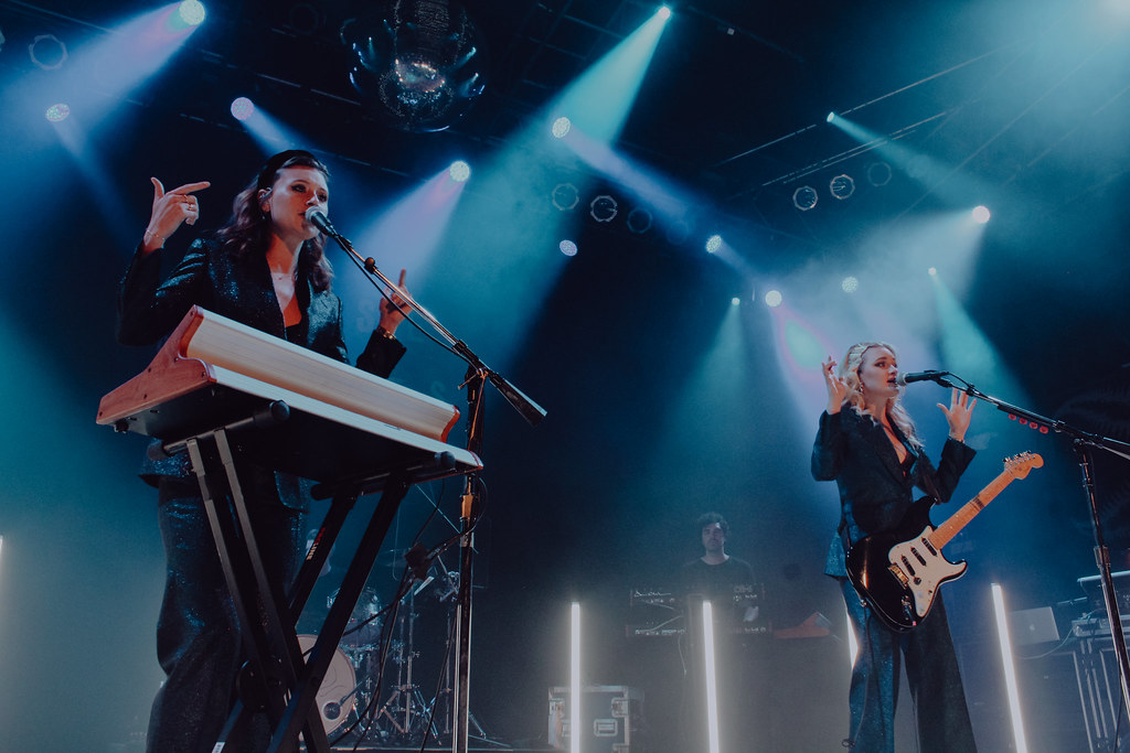 Aly & AJ Sanctuary Tour 2019 Black is the New AP Style