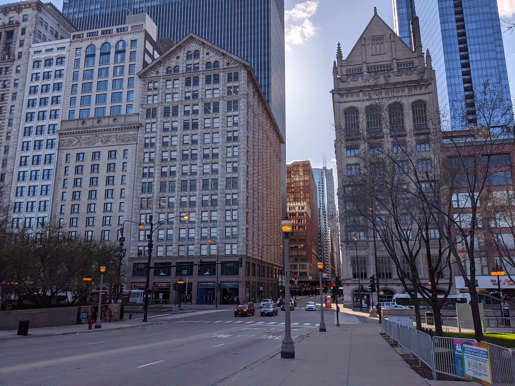 Avenue Approaching Michigan Avenue Chicago, IL, USA ancientlives