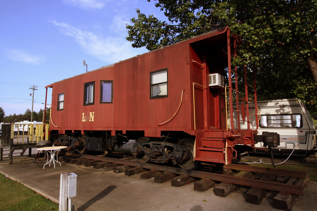L&N Caboose Peach Park Clanton, AL a photo on Flickriver