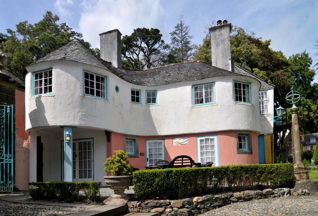 Portmeirion, Wales One of the buildings / hotel Flickr
