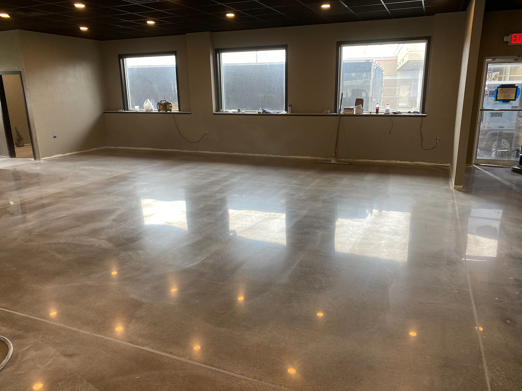 Restaurant Gets Polished Concrete Flooring Glossy Floors