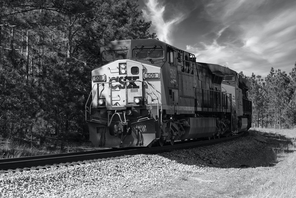 Ewell, AL A723 takes a sweeping curve south of Ewell. Paul Fretts