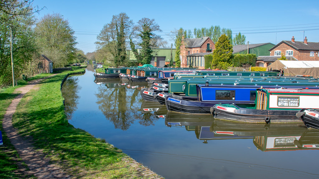 Trent and Mersey Wolseley Bridge to Great Haywood Flickr