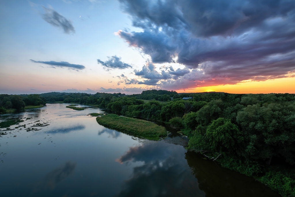Kitchener, Ontario Canada Sunset along the Grand River in … Flickr
