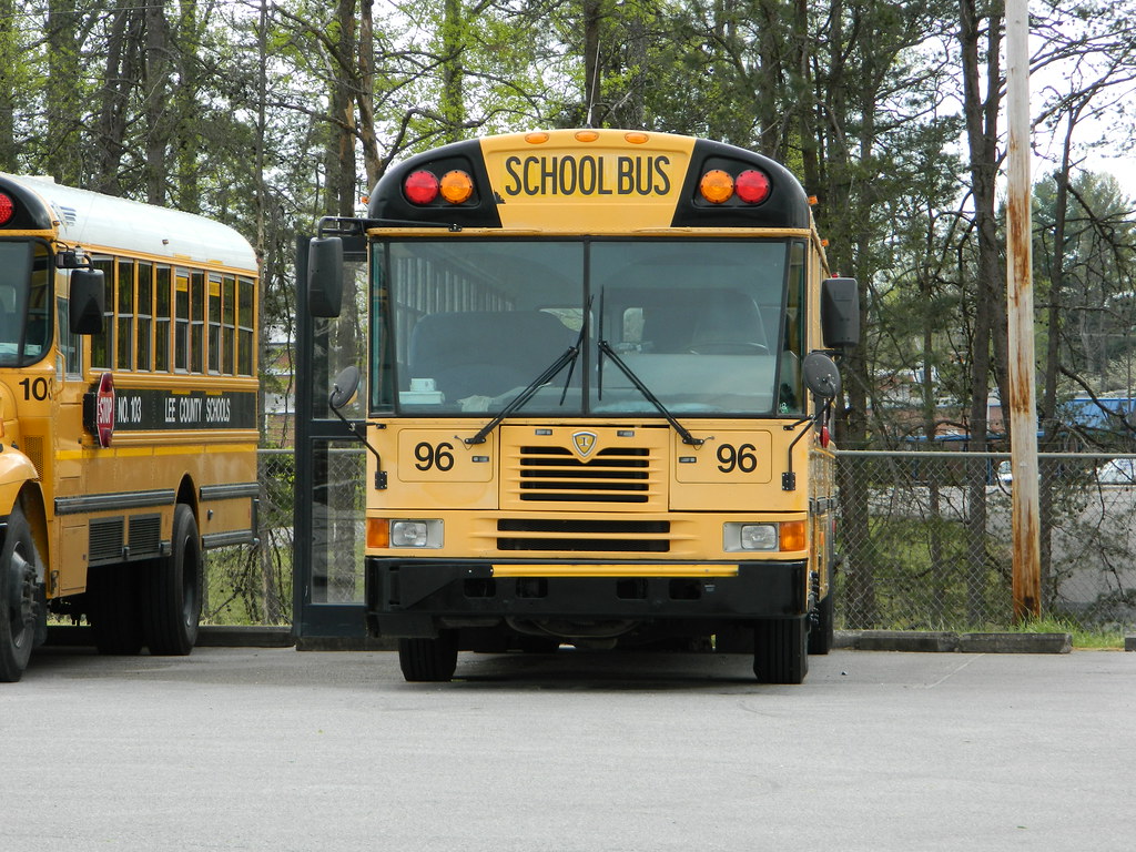 Lee County Schools 96 Bus lot Beattyville, KY. Flickr