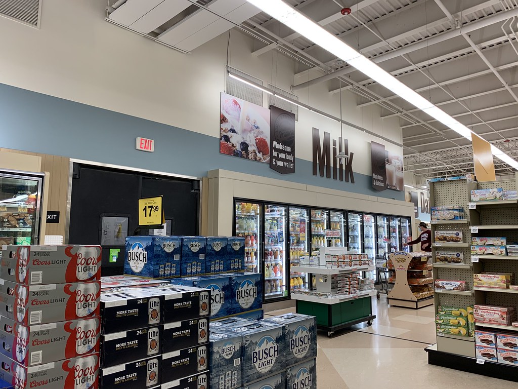 Food Lion interior Food Lion 2202 (34,928 square feet) 75… Flickr