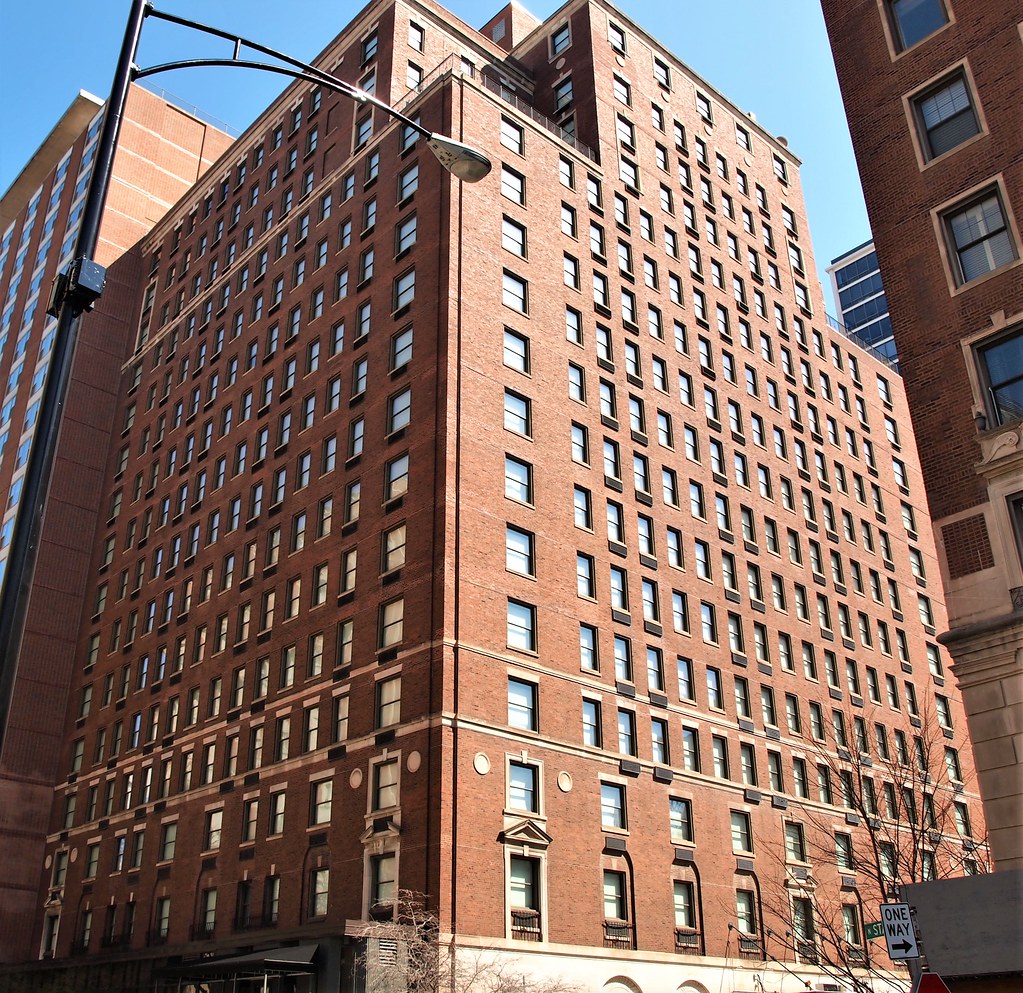 Ambassador Chicago The original Ambassador East Hotel, ope… Flickr