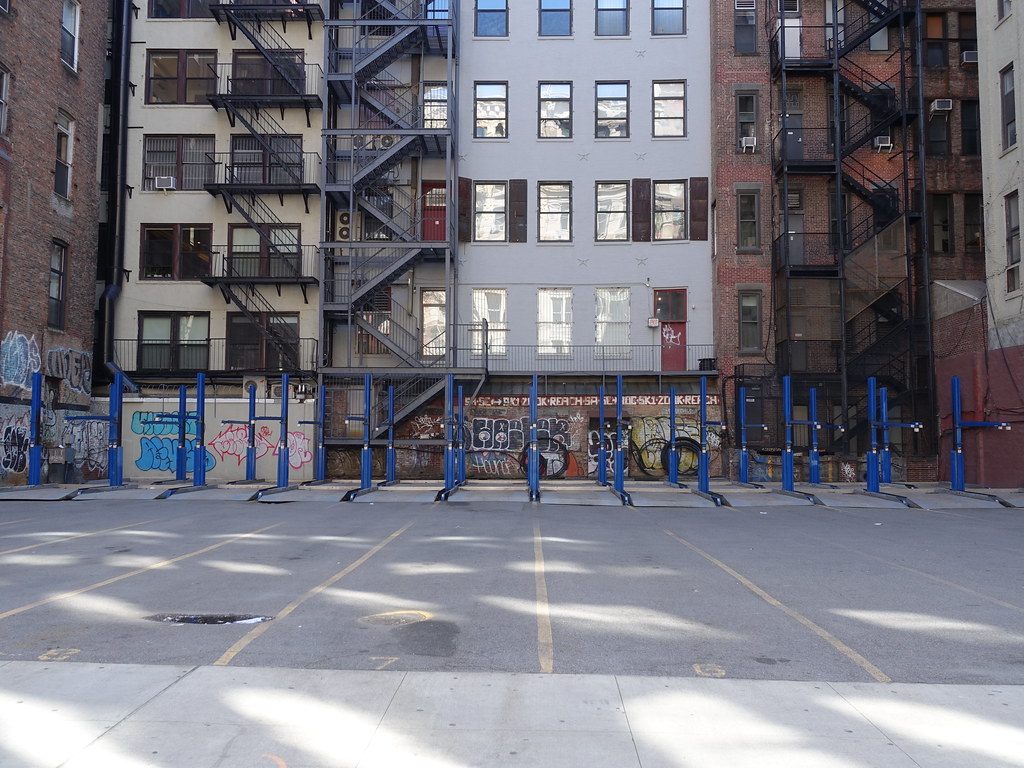 202004097 New York City Union Square Empty parking on East… Flickr