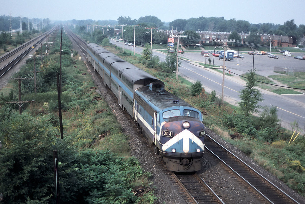 STCUM 1304, Beaconsfield, PQ A former CP F unit in STCUM c… Flickr