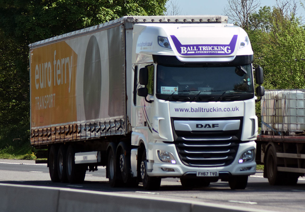 BALLTRUCKINGFH67TVO Lyndon Ranford Flickr