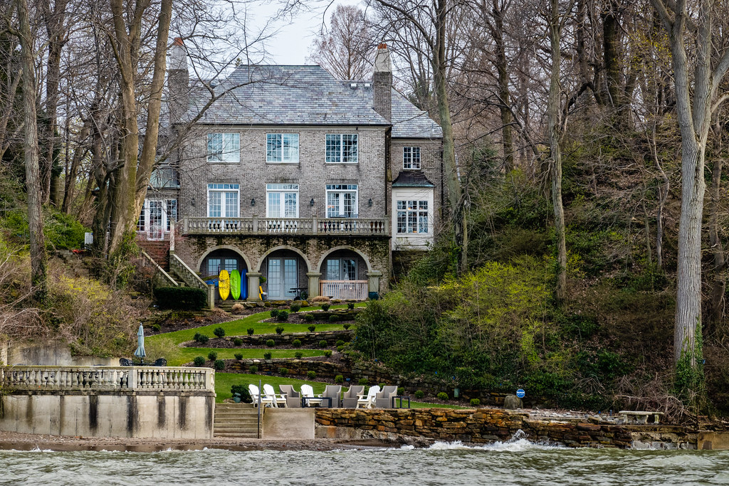 The Lake House Nice house on the Lake Erie shore ET Photographic